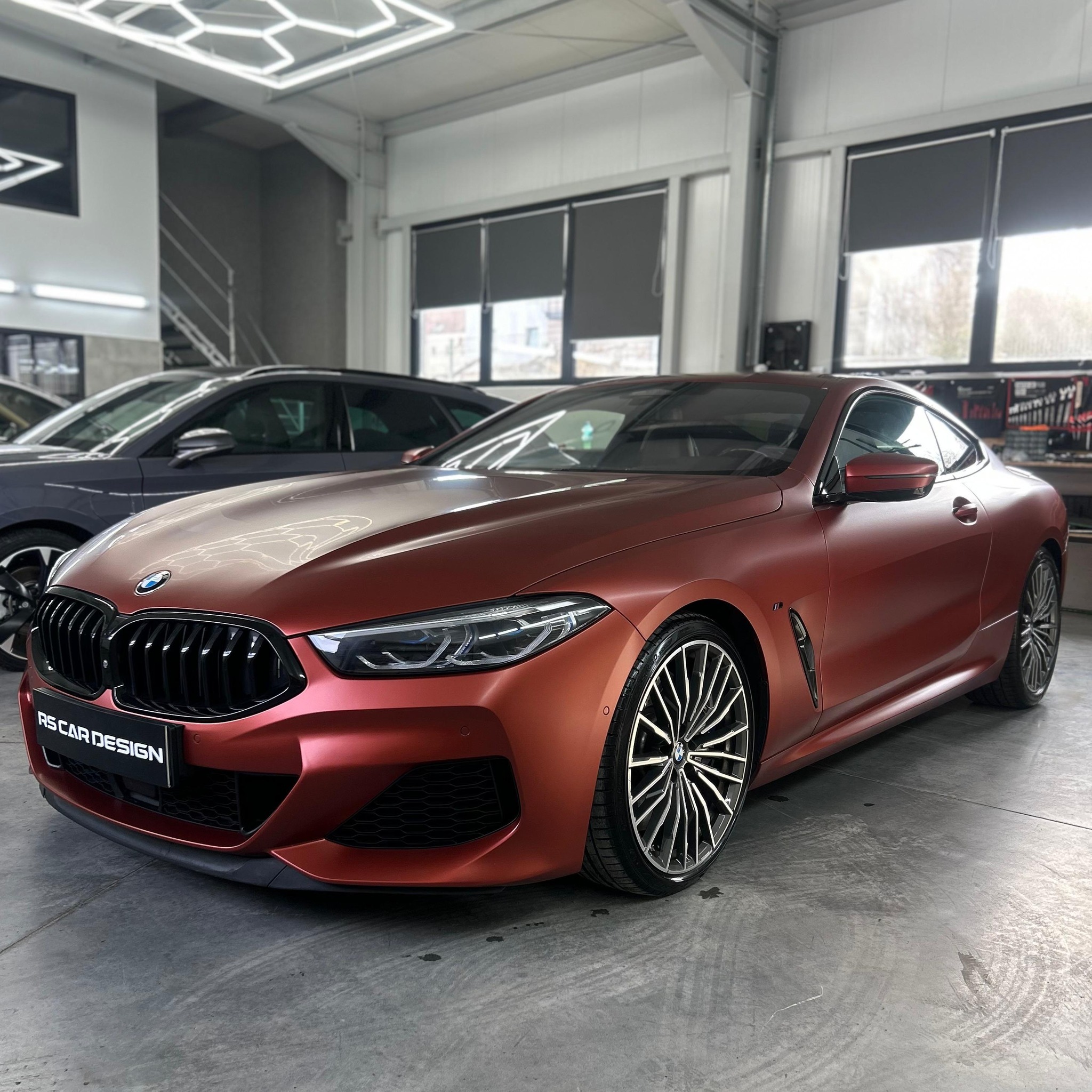 Zabezpieczenie folią ochronną (mat): BMW M850i